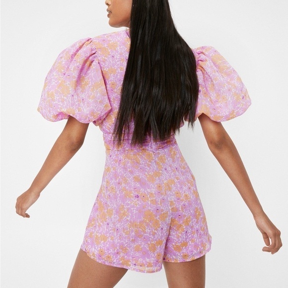 Nasty Gal Floral Puff Sleeve V-Neck Romper Size 6 - Picture 3 of 9